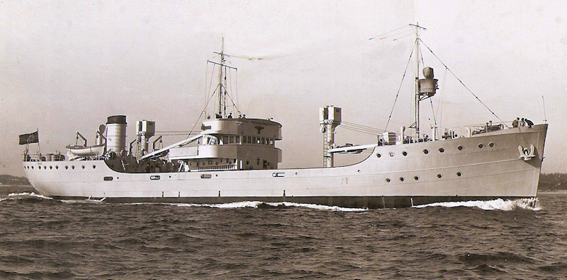 U-Boot Begleitschiff "Memel"